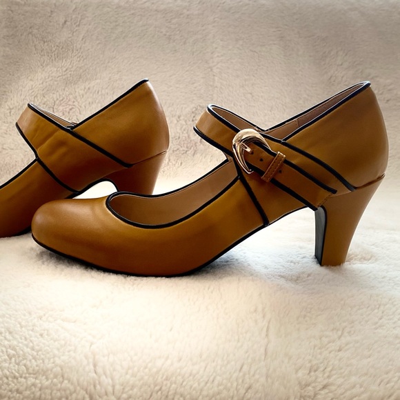 Women’s Fashion Shoes Size 10 NWT - Picture 7 of 10